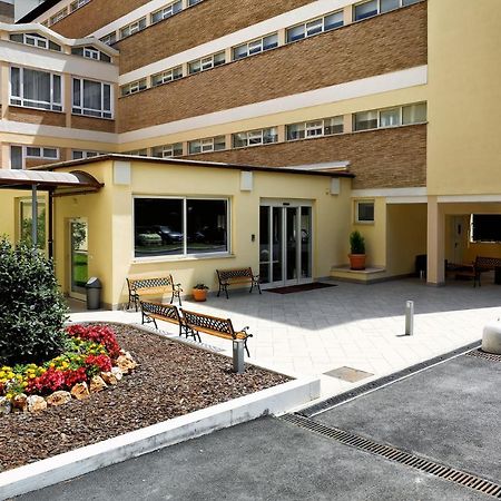 Casa Per Ferie San Juan De Avila ローマ エクステリア 写真