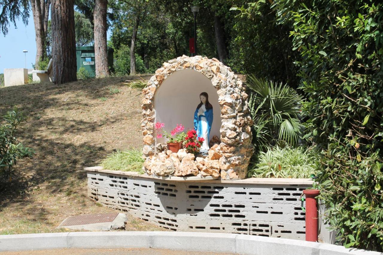 Casa Per Ferie San Juan De Avila ローマ エクステリア 写真