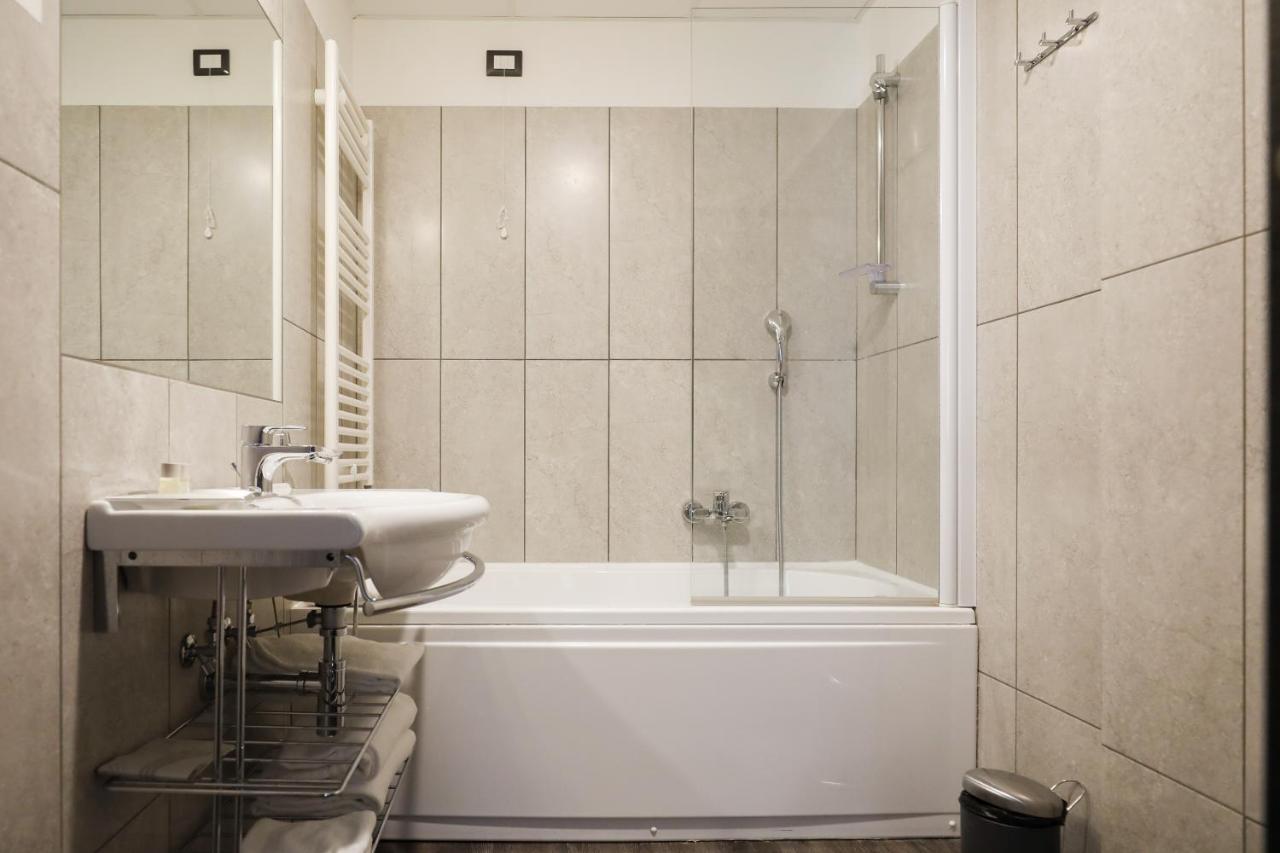 Casa Per Ferie San Juan De Avila ローマ エクステリア 写真